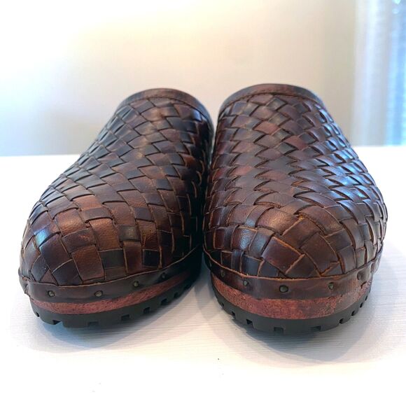 s-l500.jpg Vintage‎ Cole Haan Classic Country Woven Brown Leather Clogs Shoes US Size 5.5